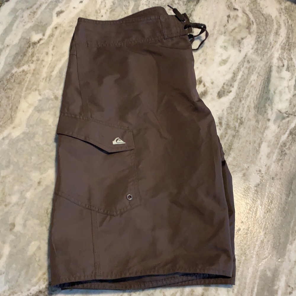 EUC Men’s quicksilver board shorts